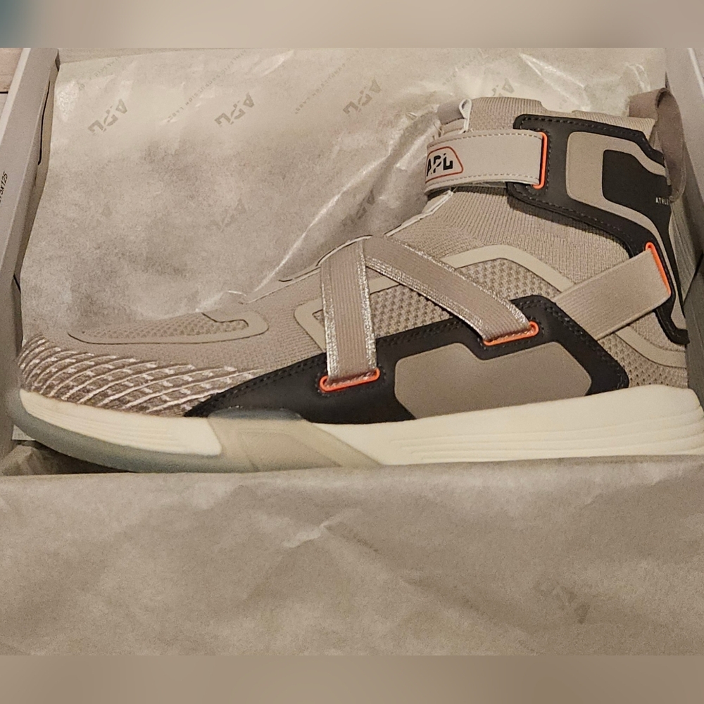 APL Super Future - Picture 2 of 4